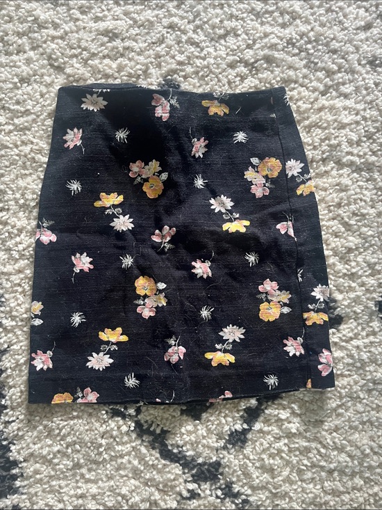 LOFT Dresses & Skirts - LOFT Black Mini Skirt with Pink and Yellow Floral Pattern